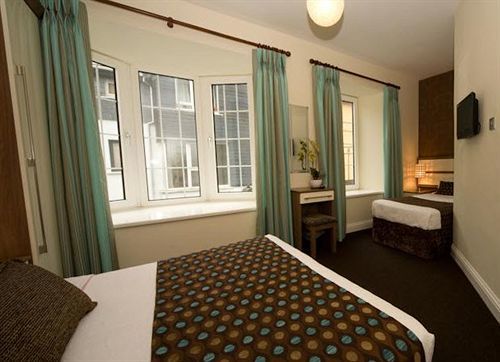 The White Lady Hotel Кинсэйл Экстерьер фото